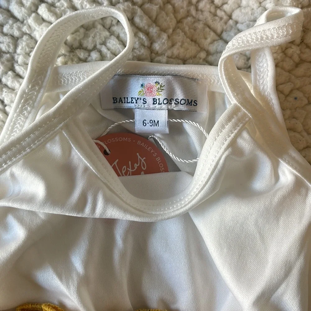 Baileys blossoms romper - Picture 2 of 2